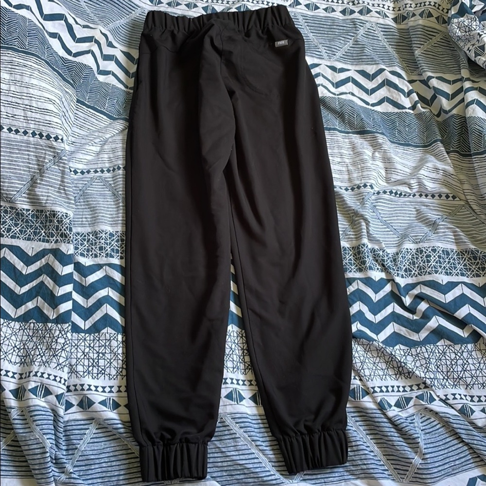 FIGS scrub joggers